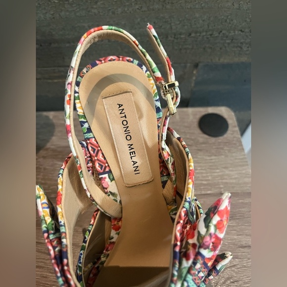 Antonio Melani Floral Heels🌹🌸🌹 Size 7 - Picture 13 of 16
